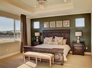 136 Crescent Dr, Vacaville, CA 95688