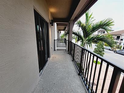 5th image of 4931 NW 84th Ave #1