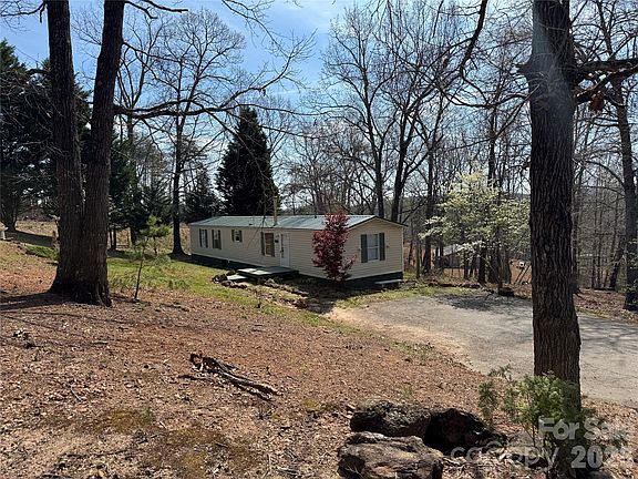 2nd image of 4861 Heavenly Ln