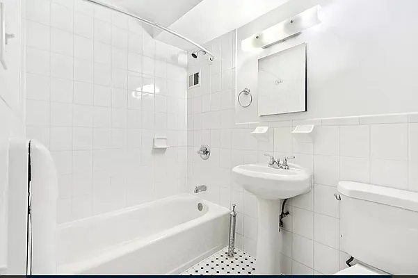 Rented by Douglas Elliman | media 20