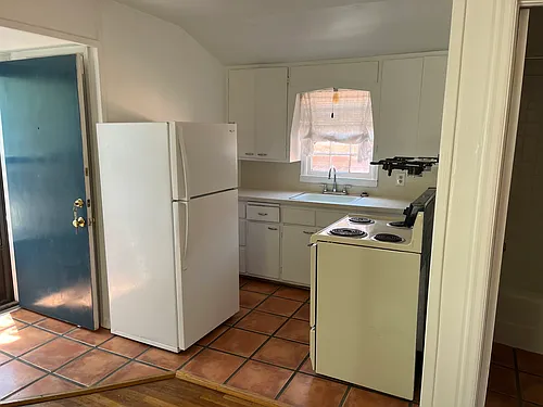 2313 Broadway Photo 1