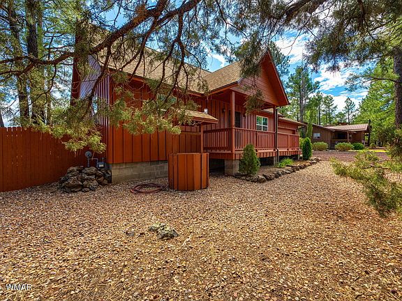 3rd image of 2965 La Paz Way