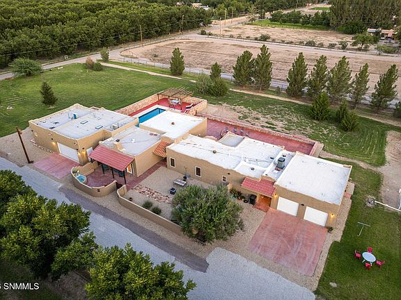 3rd image of 3070 Estrada Rd