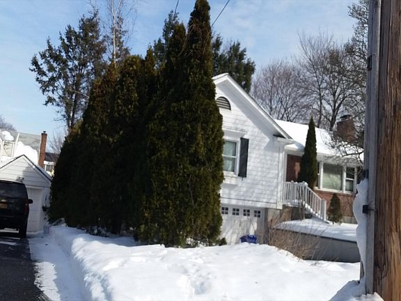 2nd image of 209 Wagner Ave