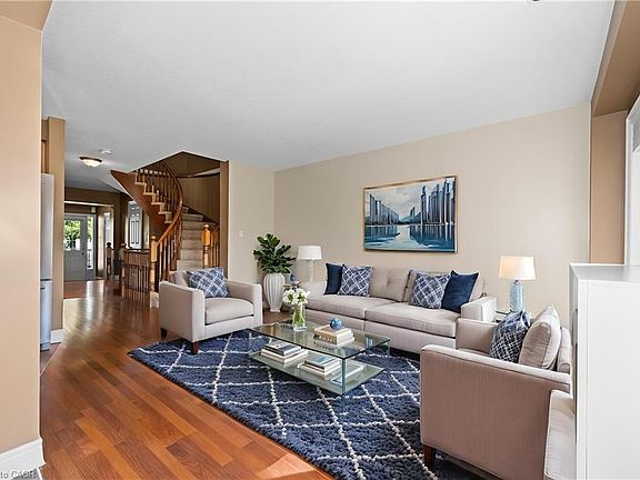 5th image of 72 Cornerstone Dr