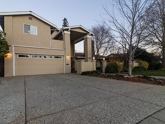 2nd image of 905 California St