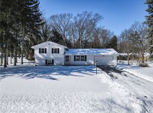 210 San Ron Dr, Webster, NY 14580