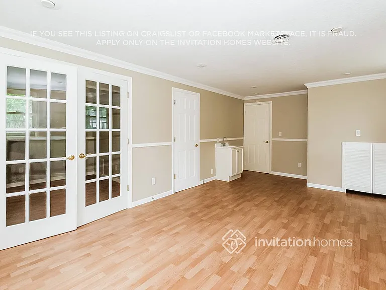 1716 Lamplight Dr — Photo 3