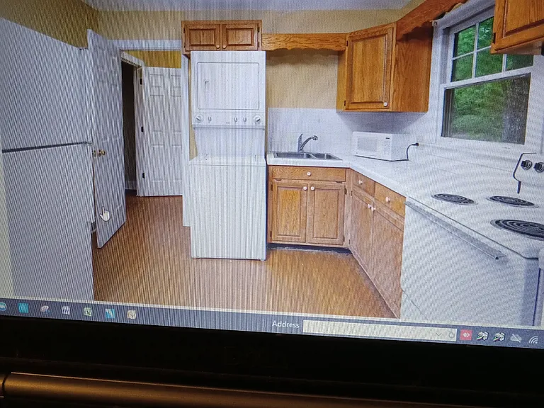 4996 Maybank Hwy — Photo 11
