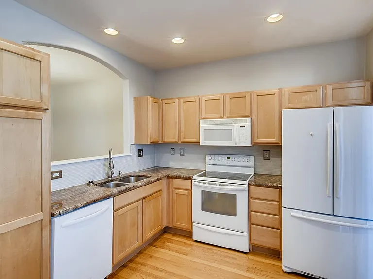 9874 E Idaho St — Photo 3