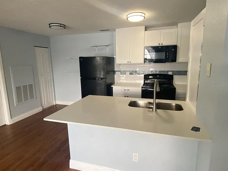 2612 Grassy Point Dr #312 — Photo 8