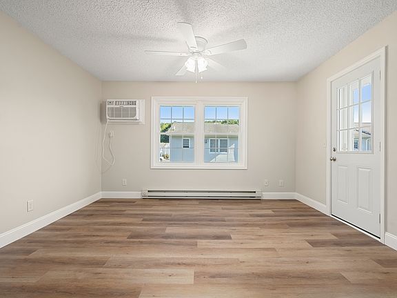 4th image of 236 Urbandale Pkwy #236