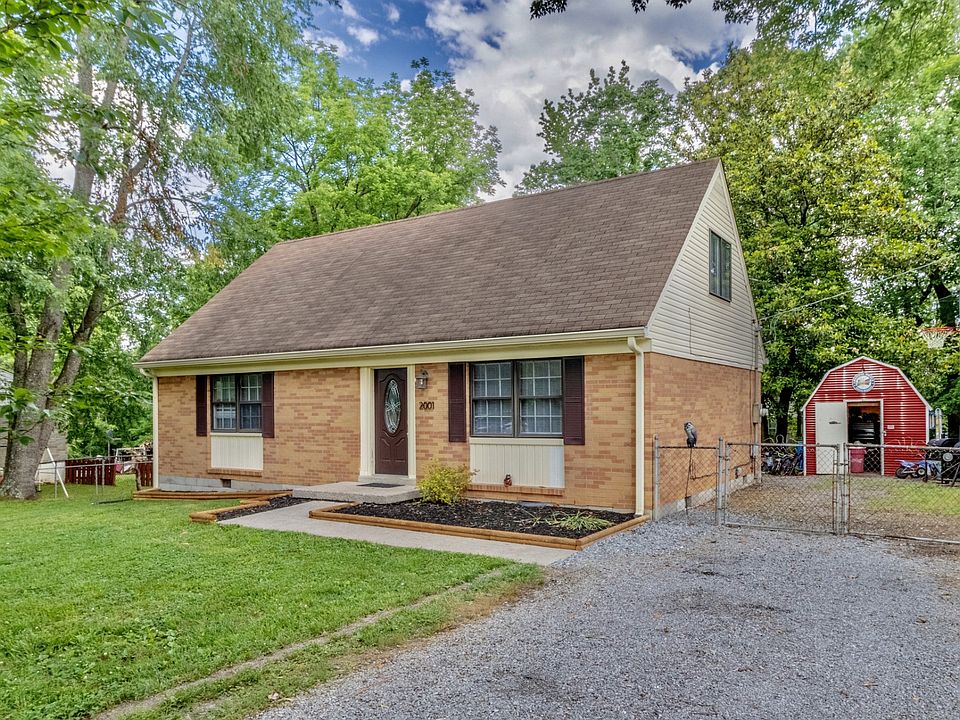 1st image of 2001 Delia Dr