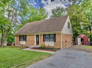 2001 Delia Dr, Clarksville, TN 37042