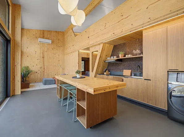 36 Waters Edge Way #A, Tracy City, TN 37387