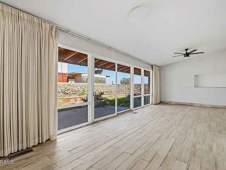 2801 Polk Ave — Photo 15