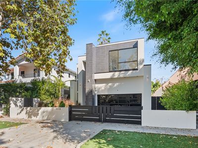 816 N Sycamore Ave, Los Angeles, CA, 90038