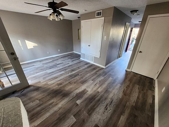 4th image of 12 Serendipity Ln #12