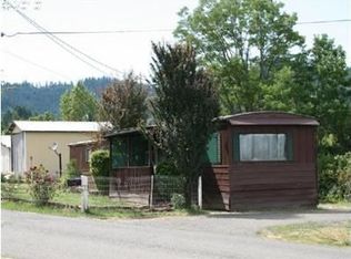 1087 Hayhurst Rd, Yoncalla, OR 97499