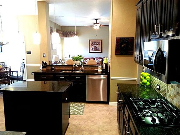 5th image of 1305 Sweetwater Ln