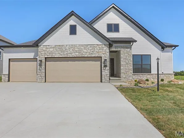 3114 Ashville Dr, Glen Carbon, IL 62034