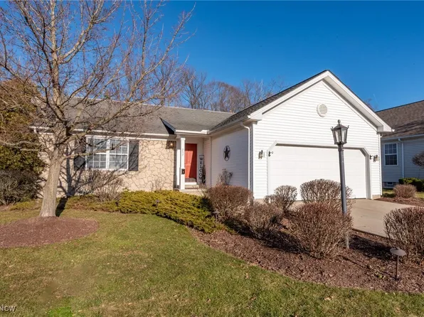 257 Bridgewater Ln, Northfield, OH 44067