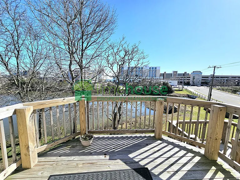 311 Norfolk Ave #1 — Photo 16