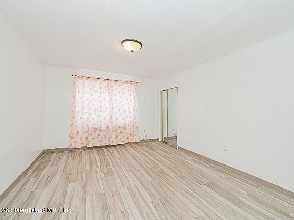3rd image of 490 Clove Rd #Ms