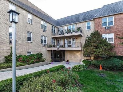 596 Broadway #16B, Lynbrook, NY, 11563