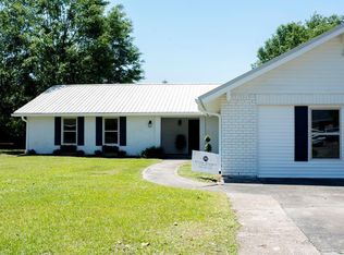 410 Country Club Dr, Picayune, MS 39466