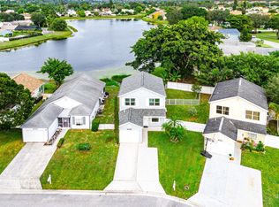 4729 Lakeside Cir, West Palm Beach, FL 33417