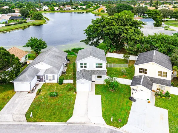 4729 Lakeside Circle, West Palm Beach, FL 33417