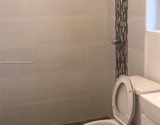 2nd image of 213 SE Park St #5