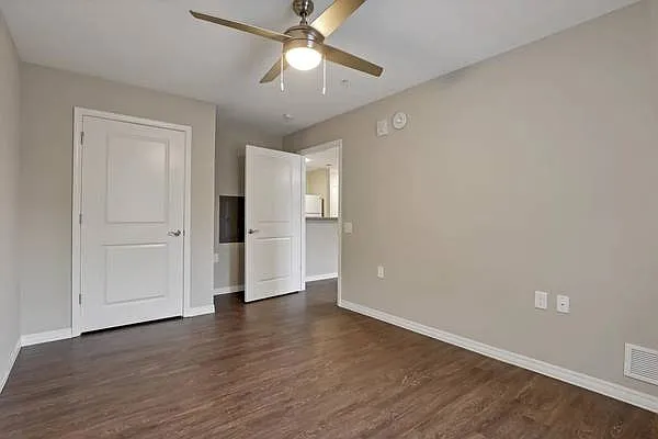211 West St #8 — Photo 4