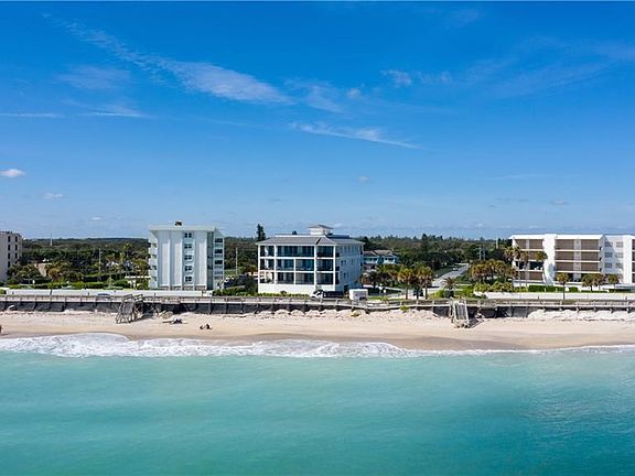 2nd image of 4091 Ocean Dr APT 202