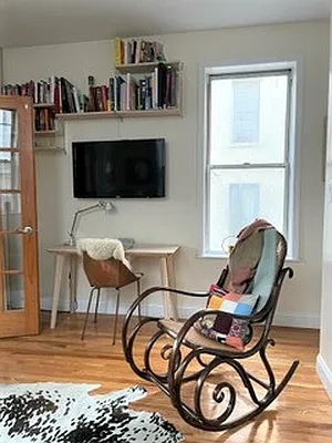 Rented by RBM Brokerage | media 8