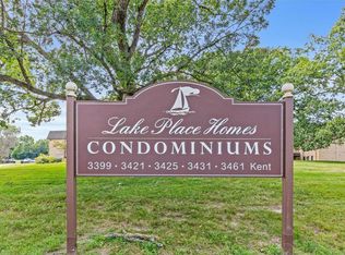 3431 Kent St APT 801, Shoreview, MN 55126