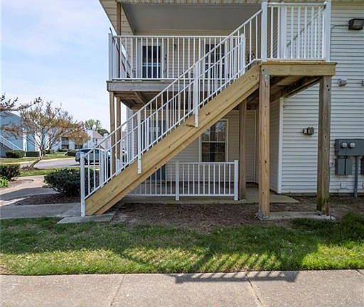 5th image of 439 Shelter Dr