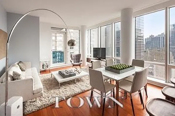 Rented by Town Residential | media 25