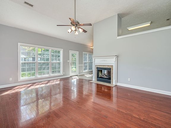 3rd image of 4642 Forsman Ct