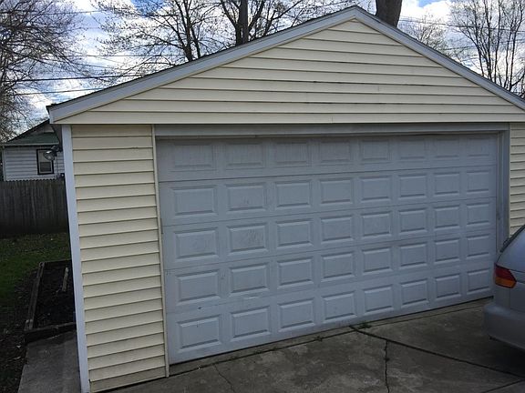 2nd image of 95 Hamata Ave