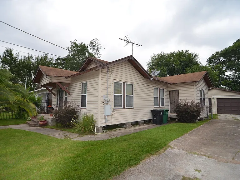 321 Dorchester St — Photo 17