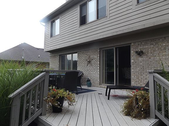 Lg deck to entertain