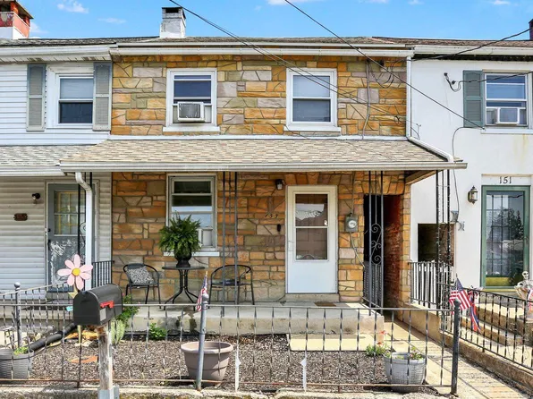 153 Spring Garden St, Leesport, PA 19533
