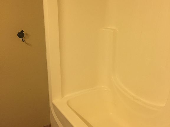 Bathroom #1 Tub / shower