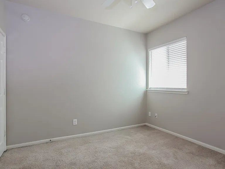 15702 Flagstone Walk Way — Photo 12