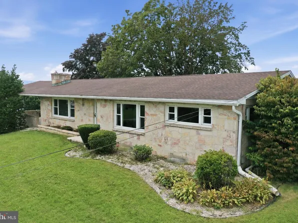 4560 Buchanan Trl E, Waynesboro, PA 17268