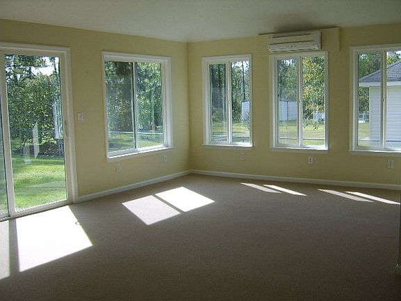 4th image of 2621 Beaver Creek Ln
