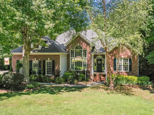 65 Georgetown Woods Dr, Youngsville, NC 27596