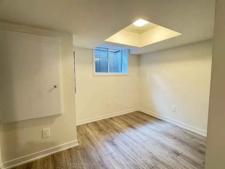 424 Lawrence Heights Way #BASEMENT — Photo 11